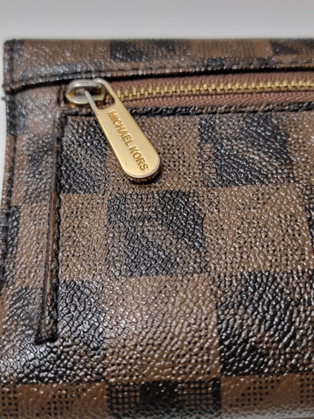 Michael Kors Jet Set Checkbook Wallet Brown Checkerboard Logo Print Gold Plate - Picture 9 of 10